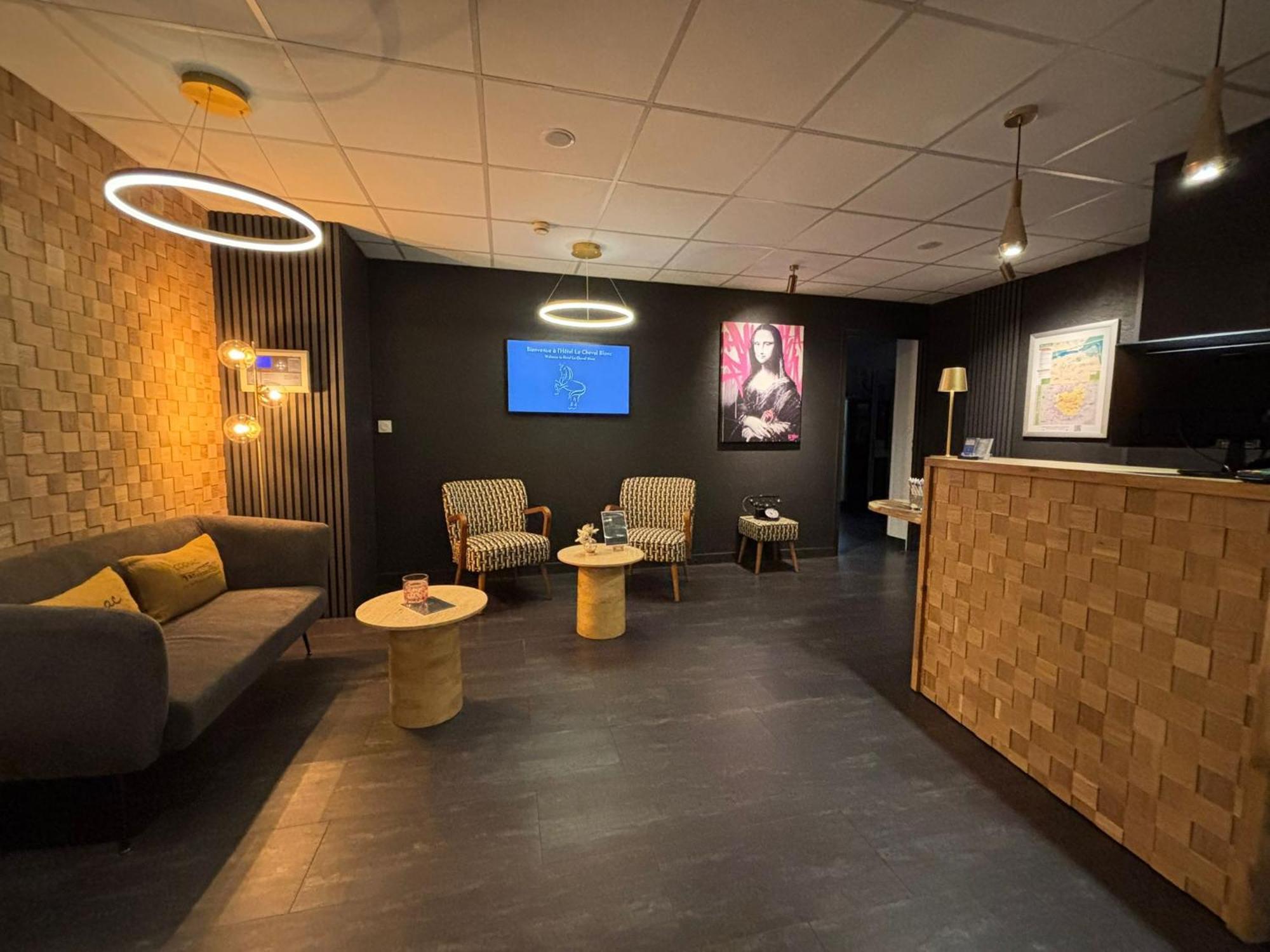 Cit'Hotel Le Cheval Blanc Cognac Centre Экстерьер фото